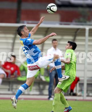 Fussball Regionalliga. VSV gegen Wels FC. Darko Djukic,  (VSV), Bayram Gas (Wels). Villach, 1.6.2012.
Foto: Kuess
---
pressefotos, pressefotografie, kuess, qs, qspictures, sport, bild, bilder, bilddatenbank