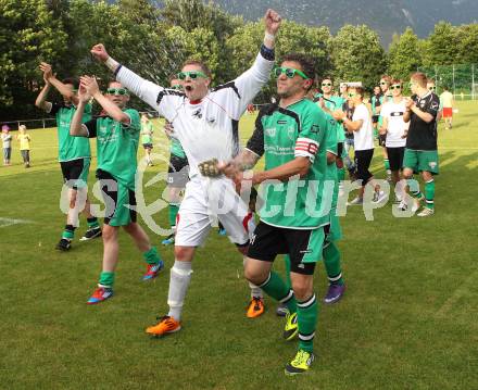 Fussball. 1. Klasse B. Feffernitz gegen Admira Villach. Jubel (Feffernitz). Feffernitz, 2.6.2012.
Foto: Kuess
---
pressefotos, pressefotografie, kuess, qs, qspictures, sport, bild, bilder, bilddatenbank