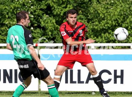 Fussball. 1. Klasse B. Feffernitz gegen Admira Villach. Hohengasser Daniel (Feffernitz), Truppe Dominik (Admira Villach). Feffernitz, 2.6.2012.
Foto: Kuess
---
pressefotos, pressefotografie, kuess, qs, qspictures, sport, bild, bilder, bilddatenbank