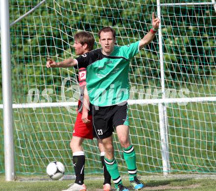 Fussball. 1. Klasse B. Feffernitz gegen Admira Villach. Torjubel Hohengasser Daniel (Feffernitz). Feffernitz, 2.6.2012.
Foto: Kuess
---
pressefotos, pressefotografie, kuess, qs, qspictures, sport, bild, bilder, bilddatenbank