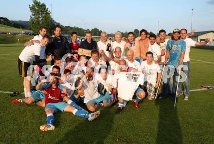 Fussball. 2. Klasse B. Koestenberg gegen Drautal. Jubel Koestenberg. Koestenberg, 3.6.2012. 
Foto: Kuess
---
pressefotos, pressefotografie, kuess, qs, qspictures, sport, bild, bilder, bilddatenbank