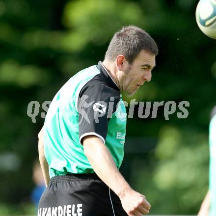 Fussball. 1. Klasse B. Feffernitz gegen Admira Villach. Steiner Gerald (Feffernitz). Feffernitz, 2.6.2012.
Foto: Kuess
---
pressefotos, pressefotografie, kuess, qs, qspictures, sport, bild, bilder, bilddatenbank
