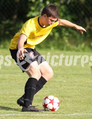 Fussball. 2. Klasse B. Koestenberg gegen Drautal. Pranjic Marko (K) (Drautal). Koestenberg, 3.6.2012. 
Foto: Kuess
---
pressefotos, pressefotografie, kuess, qs, qspictures, sport, bild, bilder, bilddatenbank
