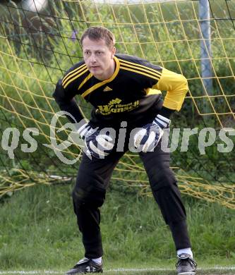 Fussball. 2. Klasse B. Koestenberg gegen Drautal. Limpl Arnold (Koestenberg). Koestenberg, 3.6.2012. 
Foto: Kuess
---
pressefotos, pressefotografie, kuess, qs, qspictures, sport, bild, bilder, bilddatenbank
