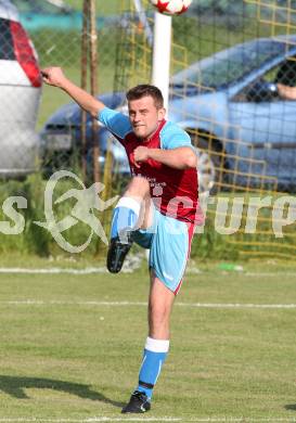 Fussball. 2. Klasse B. Koestenberg gegen Drautal. Haas Alexander (Koestenberg). Koestenberg, 3.6.2012. 
Foto: Kuess
---
pressefotos, pressefotografie, kuess, qs, qspictures, sport, bild, bilder, bilddatenbank