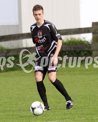Fussball KFV Cup. SV Kraig gegen SV Spittal/Drau. Daniel Kurz (Kraig). Kraig, am 28.5.2012.
Foto: Kuess
---
pressefotos, pressefotografie, kuess, qs, qspictures, sport, bild, bilder, bilddatenbank