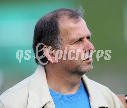 Fussball KFV Cup. SV Kraig gegen SV Spittal/Drau. Trainer Franz Zore (Kraig). Kraig, am 28.5.2012.
Foto: Kuess
---
pressefotos, pressefotografie, kuess, qs, qspictures, sport, bild, bilder, bilddatenbank