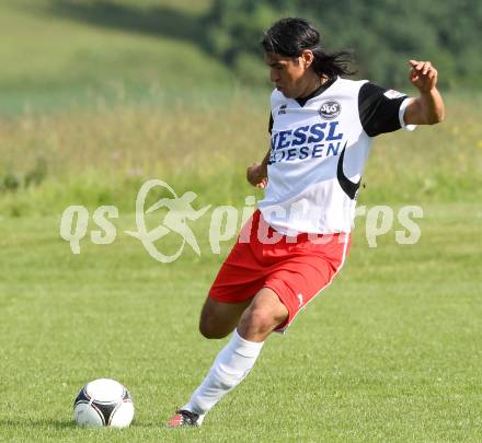 Fussball KFV Cup. SV Kraig gegen SV Spittal/Drau. Carlos Chaile (Spittal). Kraig, am 28.5.2012.
Foto: Kuess
---
pressefotos, pressefotografie, kuess, qs, qspictures, sport, bild, bilder, bilddatenbank