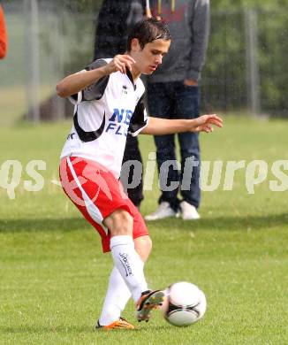 Fussball KFV Cup. SV Kraig gegen SV Spittal/Drau. Marco Moser (Spittal). Kraig, am 28.5.2012.
Foto: Kuess
---
pressefotos, pressefotografie, kuess, qs, qspictures, sport, bild, bilder, bilddatenbank