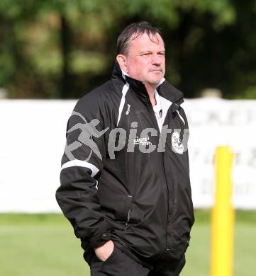 Fussball KFV Cup. SV Kraig gegen SV Spittal/Drau. Trainer Wolfgang Oswald (Spittal). Kraig, am 28.5.2012.
Foto: Kuess
---
pressefotos, pressefotografie, kuess, qs, qspictures, sport, bild, bilder, bilddatenbank