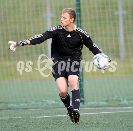 Fussball Kaerntner Liga. Spittal/Drau gegem Drautal. Markus Glaenzer (Drautal).  Spittal 8.6.2012
Foto: Kuess

---
pressefotos, pressefotografie, kuess, qs, qspictures, sport, bild, bilder, bilddatenbank