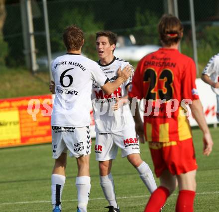 Fussball Kaerntner Liga. ATSV Wolfsberg gegen Feldkirchen SV. Torjubel Sick Thomas, Hinteregger Martin (Feldkirchen).  Wolfsberg 8.6.2012
Foto: Kuess

---
pressefotos, pressefotografie, kuess, qs, qspictures, sport, bild, bilder, bilddatenbank