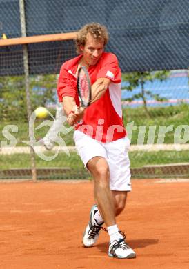Tennis. Bundesliga. Union Klagenfurt. Martin Slanar. Klagenfurt, 7.6.2012.
Foto: Kuess
---
pressefotos, pressefotografie, kuess, qs, qspictures, sport, bild, bilder, bilddatenbank