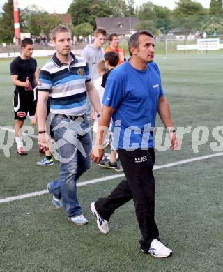 Fussball Kaerntner Liga. Spittal/Drau gegem Drautal. Trainer Suvad Rovcanin, Thomas Reichhold (Drautal).  Spittal 8.6.2012
Foto: Kuess

---
pressefotos, pressefotografie, kuess, qs, qspictures, sport, bild, bilder, bilddatenbank