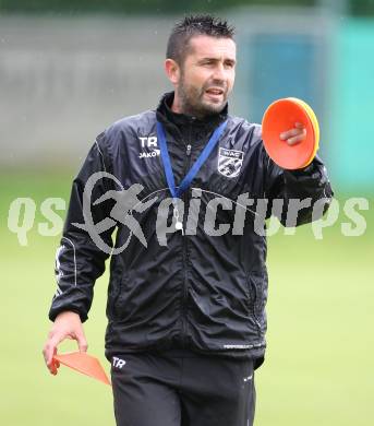 Fussball Bundesliga. Training SK WAC/St. Andrae.  Trainer Nenad Bjelica. St. Andrae, am 12.6.2012.
Foto: Kuess
---
pressefotos, pressefotografie, kuess, qs, qspictures, sport, bild, bilder, bilddatenbank
