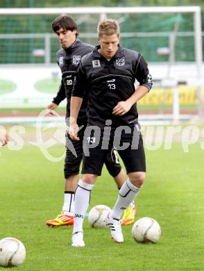 Fussball Bundesliga. Trainingsbeginn SK WAC/St. Andrae. Christian Thonhofer. St. Andrae, 12.6.2012.
Foto: Kuess
---
pressefotos, pressefotografie, kuess, qs, qspictures, sport, bild, bilder, bilddatenbank