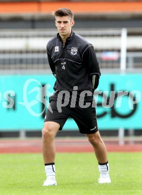 Fussball Bundesliga. Trainingsbeginn SK WAC/St. Andrae. Gernot Suppan. St. Andrae, 12.6.2012.
Foto: Kuess
---
pressefotos, pressefotografie, kuess, qs, qspictures, sport, bild, bilder, bilddatenbank