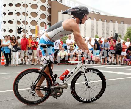 Triathlon 5150 Klagenfurt. Christoph Lorber. Klagenfurt, 10.6.2012.
Foto: Kuess
---
pressefotos, pressefotografie, kuess, qs, qspictures, sport, bild, bilder, bilddatenbank