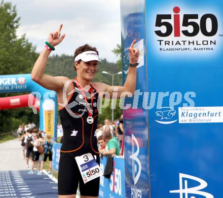 Triathlon 5150 Klagenfurt. Ruedi Wild (SUI). Klagenfurt, 10.6.2012.
Foto: Kuess
---
pressefotos, pressefotografie, kuess, qs, qspictures, sport, bild, bilder, bilddatenbank