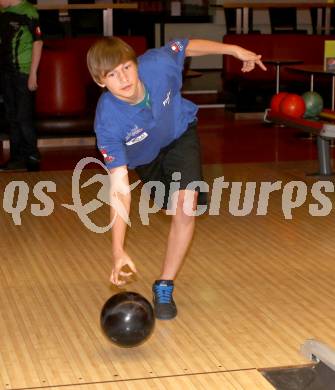 Bowling. Florian Habich. KLagenfurt, am 16.5.2012.
Foto: Kuess
---
pressefotos, pressefotografie, kuess, qs, qspictures, sport, bild, bilder, bilddatenbank