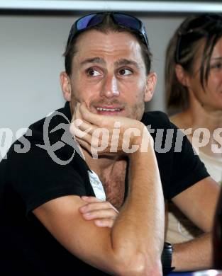 Ironman Austria 2012. Pressekonferenz. Faris Al-Sultan. Klagenfurt, 29.6.2012.
Foto: Kuess
---
pressefotos, pressefotografie, kuess, qs, qspictures, sport, bild, bilder, bilddatenbank
