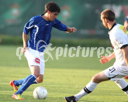 Fussball Testspiel. RZ Pellets WAC gegen VSV. David De Paula (WAC), Udo Gasser (VSV). Woelfnitz, am 29.6.2012.
Foto: Kuess
---
pressefotos, pressefotografie, kuess, qs, qspictures, sport, bild, bilder, bilddatenbank