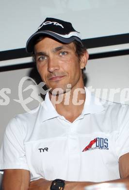Ironman Austria 2012. Pressekonferenz. Daniel Fontana. Klagenfurt, 29.6.2012.
Foto: Kuess
---
pressefotos, pressefotografie, kuess, qs, qspictures, sport, bild, bilder, bilddatenbank