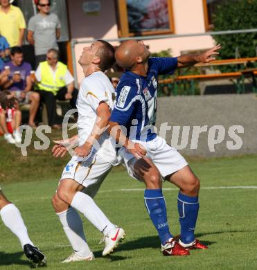 Fussball. Testspiel WAC gegen Nova Gorica.  Stephan Stueckler (WAC), Dejan ZIGON (Nova Gorica). Ludmannsdorf, 7.7.2012.
Foto: Kuess
---
pressefotos, pressefotografie, kuess, qs, qspictures, sport, bild, bilder, bilddatenbank