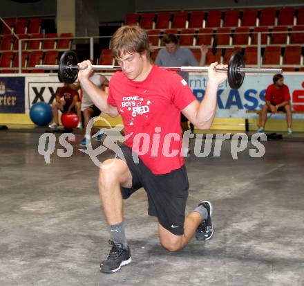 Eishockey. KAC. Sommertraining. Training. Hundertpfund Thomas. Klagenfurt, 19.6.2012.
Fotos: Kuess
---
pressefotos, pressefotografie, kuess, qs, qspictures, sport, bild, bilder, bilddatenbank