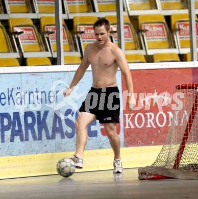 Eishockey. KAC. Sommertraining. Training. Geier Stephan. Klagenfurt, 19.6.2012.
Fotos: Kuess
---
pressefotos, pressefotografie, kuess, qs, qspictures, sport, bild, bilder, bilddatenbank