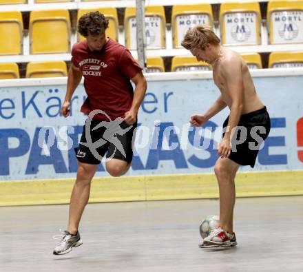 Eishockey. KAC. Sommertraining. Training. Swette Rene, Reichel Johannes. Klagenfurt, 19.6.2012.
Fotos: Kuess
---
pressefotos, pressefotografie, kuess, qs, qspictures, sport, bild, bilder, bilddatenbank