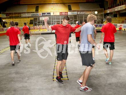 Eishockey. KAC. Sommertraining. Training.  Klagenfurt, 19.6.2012.
Fotos: Kuess
---
pressefotos, pressefotografie, kuess, qs, qspictures, sport, bild, bilder, bilddatenbank