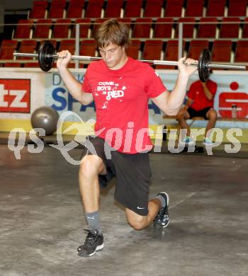 Eishockey. KAC. Sommertraining. Training. Hundertpfund Thomas. Klagenfurt, 19.6.2012.
Fotos: Kuess
---
pressefotos, pressefotografie, kuess, qs, qspictures, sport, bild, bilder, bilddatenbank