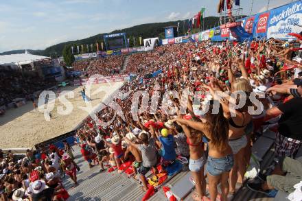 Beachvolleyball Grand Slam. Fans. Klagenfurt, 20.7.2012
Foto: Kuess

---
pressefotos, pressefotografie, kuess, qs, qspictures, sport, bild, bilder, bilddatenbank