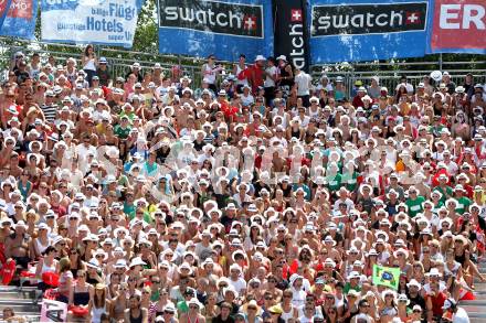 Beachvolleyball Grand Slam. Fans. Klagenfurt, 20.7.2012
Foto: Kuess

---
pressefotos, pressefotografie, kuess, qs, qspictures, sport, bild, bilder, bilddatenbank