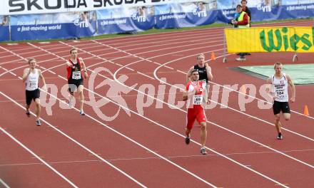 Leichtathletik. Oesterreichische Meisterschaften. 400 Meter Maenner. Sieger Christian Smetana (Nummer 69). KLagenfurt, am 21.7.2012.
Foto: Kuess
---
pressefotos, pressefotografie, kuess, qs, qspictures, sport, bild, bilder, bilddatenbank