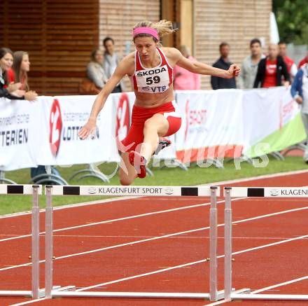 Leichtathletik. Oesterreichische Meisterschaften.  400 Meter Huerden Frauen. Verena Menapace. KLagenfurt, am 22.7.2012.
Foto: Kuess
---
pressefotos, pressefotografie, kuess, qs, qspictures, sport, bild, bilder, bilddatenbank