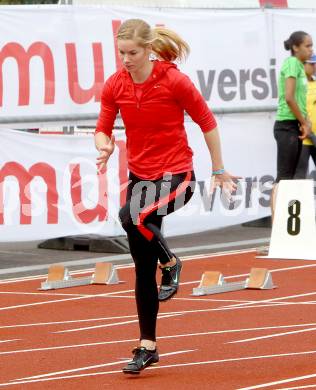 Leichtathletik. Oesterreichische Meisterschaften.  100 Meter Huerden Frauen. Beate Schrott. KLagenfurt, am 22.7.2012.
Foto: Kuess
---
pressefotos, pressefotografie, kuess, qs, qspictures, sport, bild, bilder, bilddatenbank