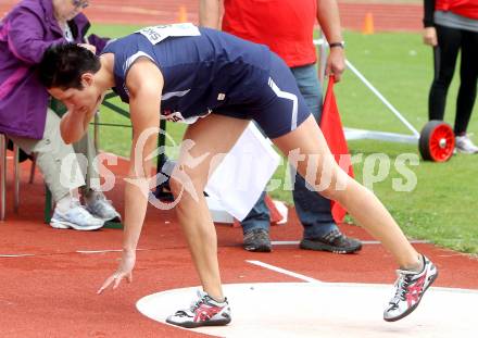 Leichtathletik. Oesterreichische Meisterschaften.  Kugelstossen. Veronika Watzek. KLagenfurt, am 22.7.2012.
Foto: Kuess
---
pressefotos, pressefotografie, kuess, qs, qspictures, sport, bild, bilder, bilddatenbank
