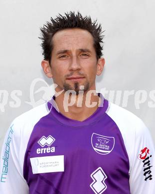 Fussball. Regionalliga. SK Austria Klagenfurt. Mannschaftsfototermin.   Portrait.  Matthias Dollinger. Klagenfurt, 26.7.2012.
Foto: Kuess
---
pressefotos, pressefotografie, kuess, qs, qspictures, sport, bild, bilder, bilddatenbank