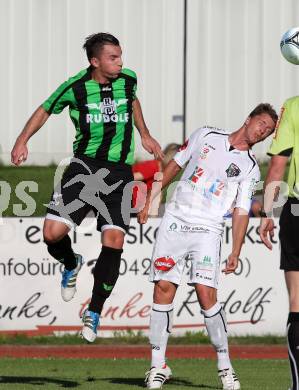 Fussball Freundschaftsspiel. Voelkermarkt gegen RZ Pellets WAC.  Florian Kucher, (Voelkermarkt), Christian Thonhofer  (WAC). Voelkermarkt, am 31.7.2012.
Foto: Kuess

---
pressefotos, pressefotografie, kuess, qs, qspictures, sport, bild, bilder, bilddatenbank