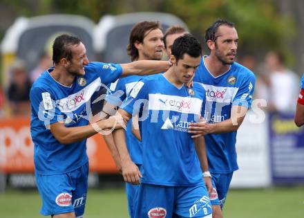 Fussball Regionalliga. SAK gegen VSV. Torjubel Okatan Emre, Denis Curic, Christian Prawda (VSV). Klagenfurt, 9.8.2012.
Foto: Kuess
---
pressefotos, pressefotografie, kuess, qs, qspictures, sport, bild, bilder, bilddatenbank