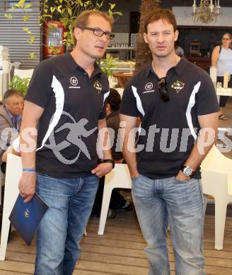 EBEL. Eishockey Bundesliga. Pressekonferenz VSV. Trainer Hannu Jaervenpaeae, Co-Trainer Marc Brown. Velden, am 14.8.2012.
Foto: Kuess
---
pressefotos, pressefotografie, kuess, qs, qspictures, sport, bild, bilder, bilddatenbank