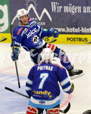 EBEL. Eishockey Bundesligal. EC VSV gegen UPC Vienna Capitals. Torjubel Derek Ryan, Klemen Pretnar (VSV). Villach, am 14.9.2012.
Foto: Kuess 


---
pressefotos, pressefotografie, kuess, qs, qspictures, sport, bild, bilder, bilddatenbank