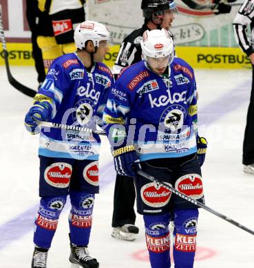 EBEL. Eishockey Bundesligal. EC VSV gegen UPC Vienna Capitals. Derek Damon, Justin Taylor (VSV). Villach, am 14.9.2012.
Foto: Kuess 


---
pressefotos, pressefotografie, kuess, qs, qspictures, sport, bild, bilder, bilddatenbank