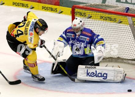 EBEL. Eishockey Bundesligal. EC VSV gegen UPC Vienna Capitals. Jean Philippe Lamoureux,  (VSV), Jonathan Ferland (Caps). Villach, am 14.9.2012.
Foto: Kuess 


---
pressefotos, pressefotografie, kuess, qs, qspictures, sport, bild, bilder, bilddatenbank