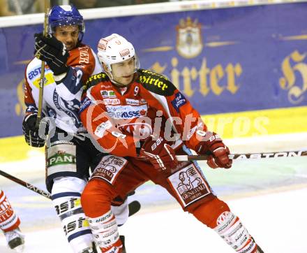 EBEL. Eishockey Bundesliga. EC KAC gegen KHL Medvescak Zagreb. Tyler Spurgeon,  (KAC), Alan Letang  (Zagreb). Klagenfurt, am 21.9.2012.
Foto: Kuess 


---
pressefotos, pressefotografie, kuess, qs, qspictures, sport, bild, bilder, bilddatenbank