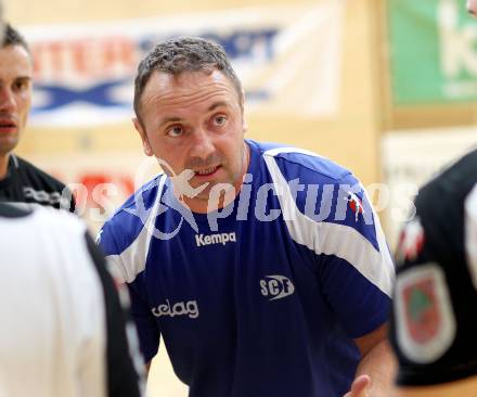 Handball Bundesliga. SC Ferlach gegen HV ece bulls Bruck. Trainer Boris Levc (Ferlach). Ferlach, am 22.9.2012.
Foto: Kuess
---
pressefotos, pressefotografie, kuess, qs, qspictures, sport, bild, bilder, bilddatenbank