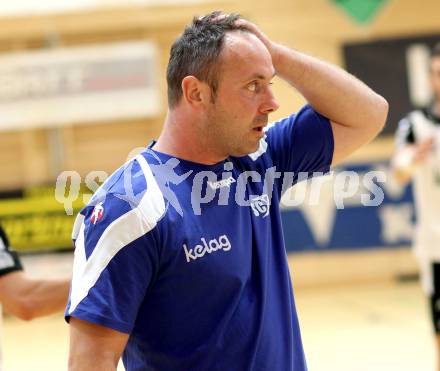 Handball Bundesliga. SC Ferlach gegen HV ece bulls Bruck. Trainer Boris Levc (Ferlach). Ferlach, am 22.9.2012.
Foto: Kuess
---
pressefotos, pressefotografie, kuess, qs, qspictures, sport, bild, bilder, bilddatenbank