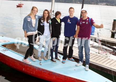 Kaernten Sport Package Uebergabe.  Lisa Zaiser (Schwimmen), Lara Vadlau (Segeln),   Lisa Perterer (Triathlon), Alexander Gehbauer (Mountainbike), Nico Resch (Segeln). Forstsee, 24.9.2012.
Foto: Kuess
---
pressefotos, pressefotografie, kuess, qs, qspictures, sport, bild, bilder, bilddatenbank